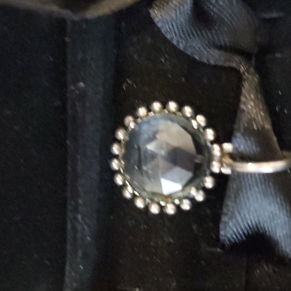 Authentic Pandora charm - Picture 2 of 3